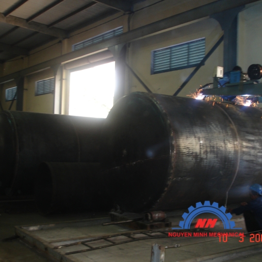 Bồn chứa xăng dầu 